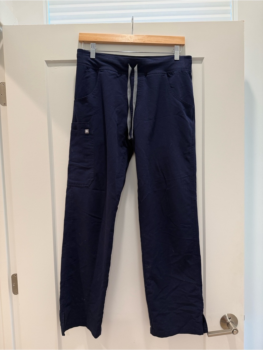 Figs Women's Navy Kade Straight-Leg Scrub Pants